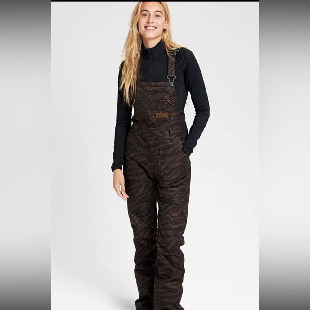 Burton Avalon animal print bib